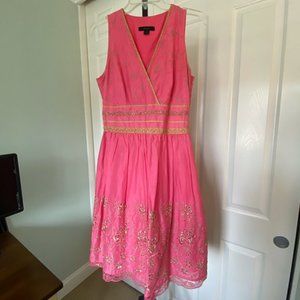 Express Pink Fuchsia and gold V-neck dress